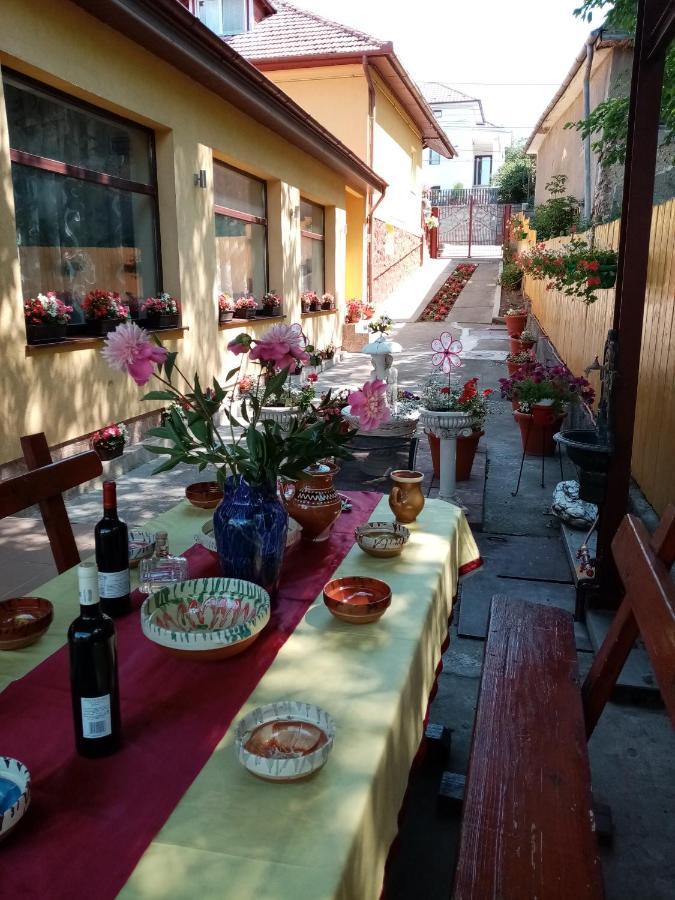 Casa Voica Turda Exterior foto
